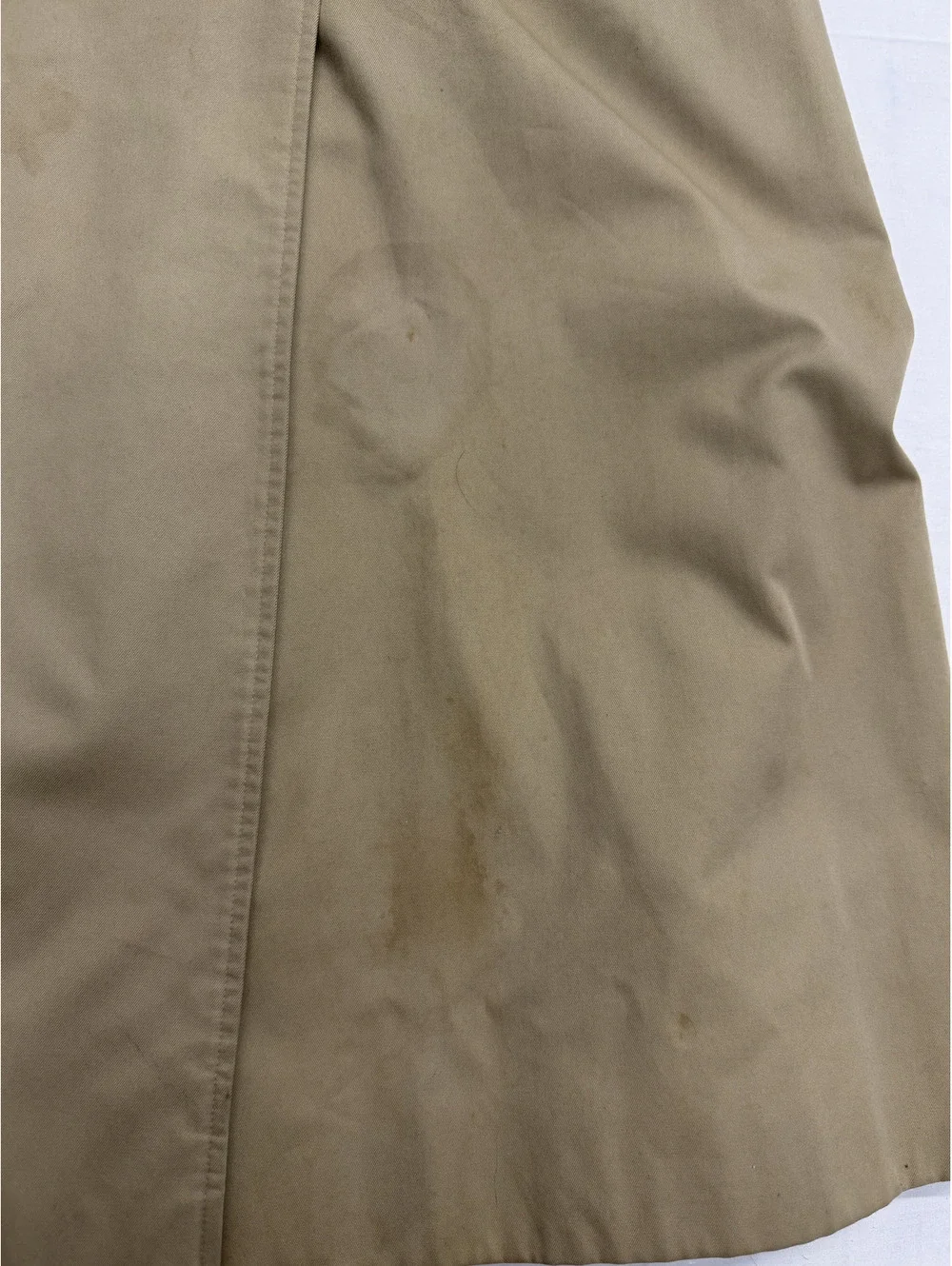 Burberry Classic Khaki Long Trench Coat with Double Breasted Buttons - Picture 5 of 16